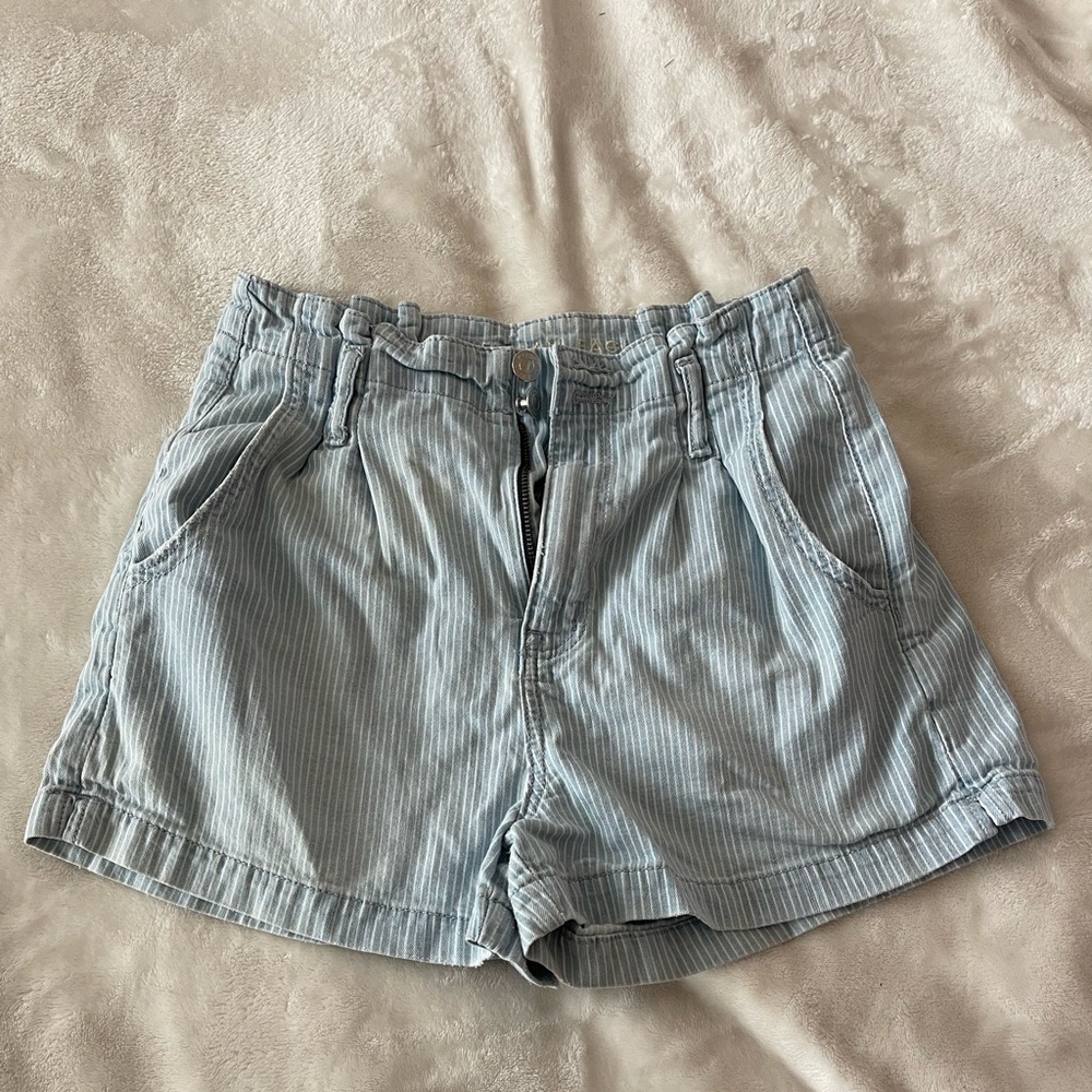 American Eagle size 4 Mom Shorts